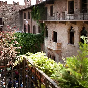 Relais Balcone Di Giulietta Guest house